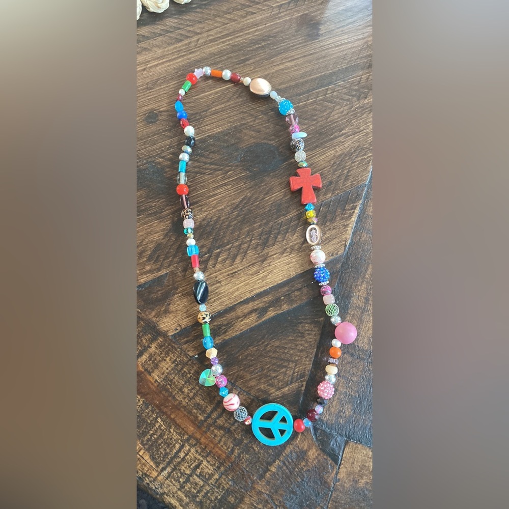 Super cute necklace